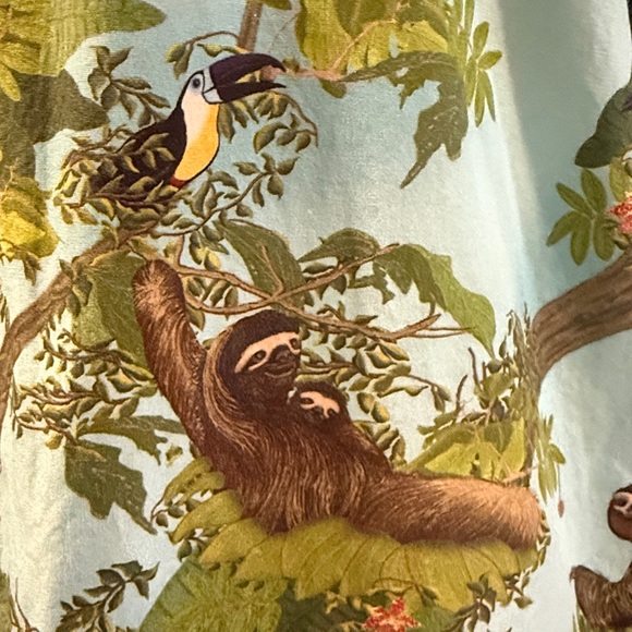 Pangols Sloth Print Men's Shirt Size Medium Button Down - Picture 4 of 8